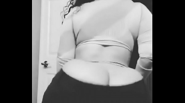 Rich Thick Nigerian Lady Instagram @thickdoyin dances to Davido song Risky with her big waist