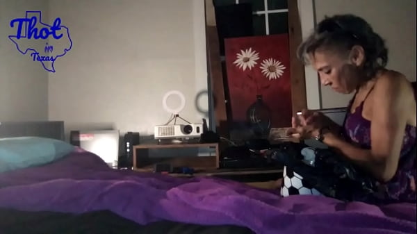 Thot in Texas – Ms Parker She Bending Over Let Me Pray With That Big Black Ebony African American Booty Phat Ass