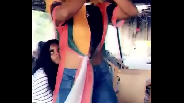 Nigeria girls showing there sexy dance moves