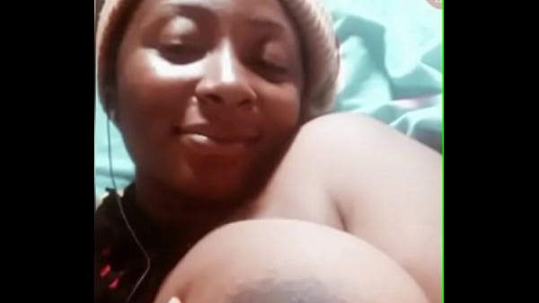 Big boobs nigerian horny chubby girl playing with pussy