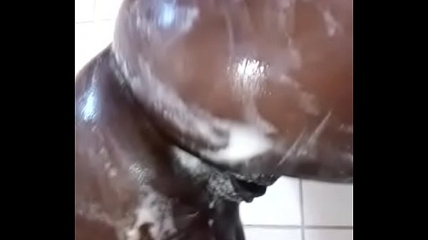 my b. sent me a video of her bathing lol