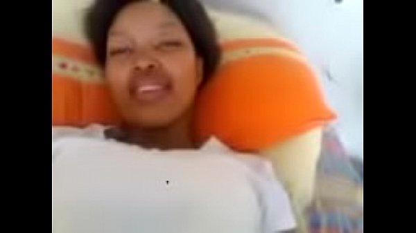 NAIJA GUY FUCKING GIRL IN A GENTLE WAY