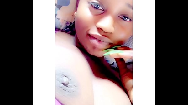 She Masturbate And Squirt