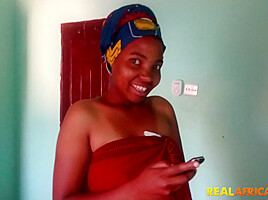 Black Amateur Girlfriend Sucking It The Right Way