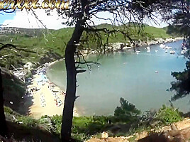 Kiki Minaj – Risky Public Sex On Beach In Croatia