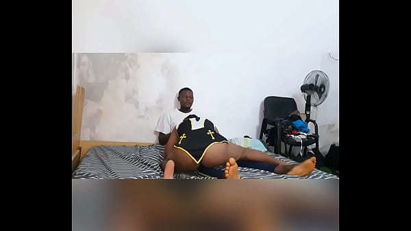 She came to visit her friend but he wasnt around so i convinced her to fuck me instead